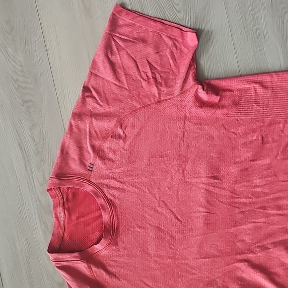 Lululemon Swifty Tech Activewear Athletic Short Sleeve Shirt, Large *Slight Flaw - Picture 2 of 13